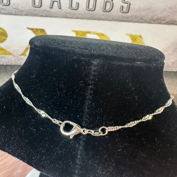 Fashion Coach Silver Heart Necklace - Picture 3 of 5